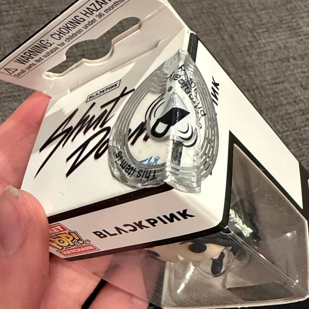 Funko Pop Keychain - Jisoo from Blackpink - BRAND NEW NEVER OPENED!! funkos pops - Picture 4 of 5